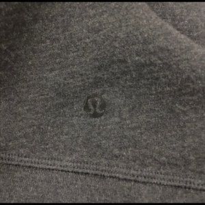 Lululemon in a cinch reversible pullover sweater